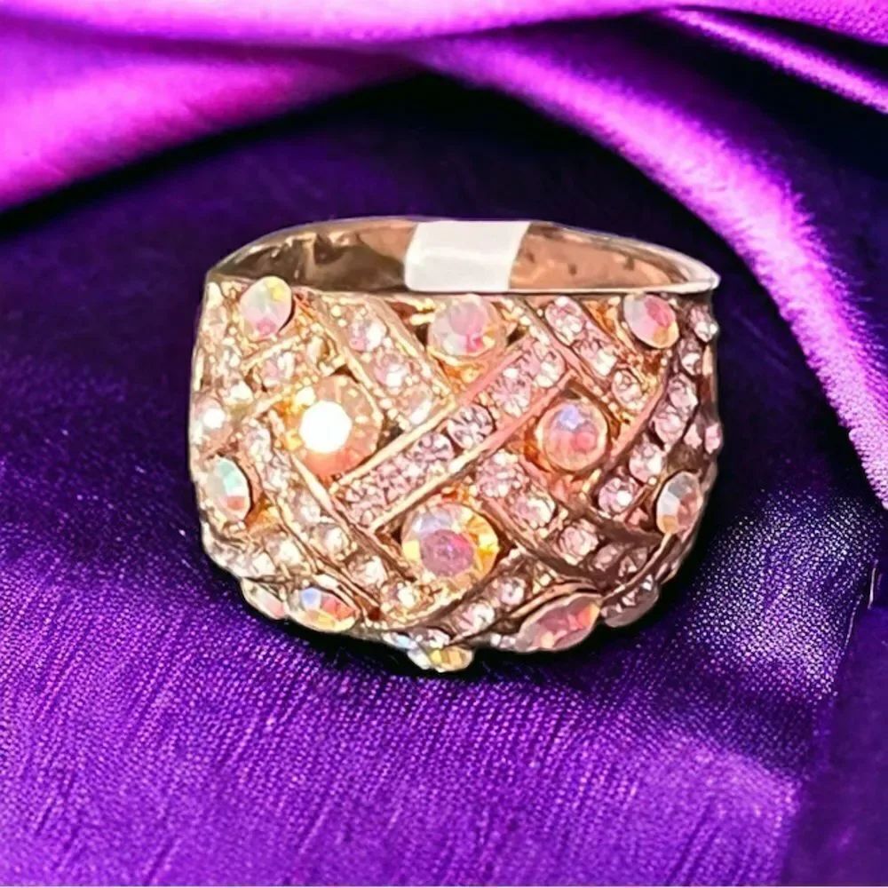 Aurora Borealis Rhinestone Gold Tone Statement Ring Size 9 NWT